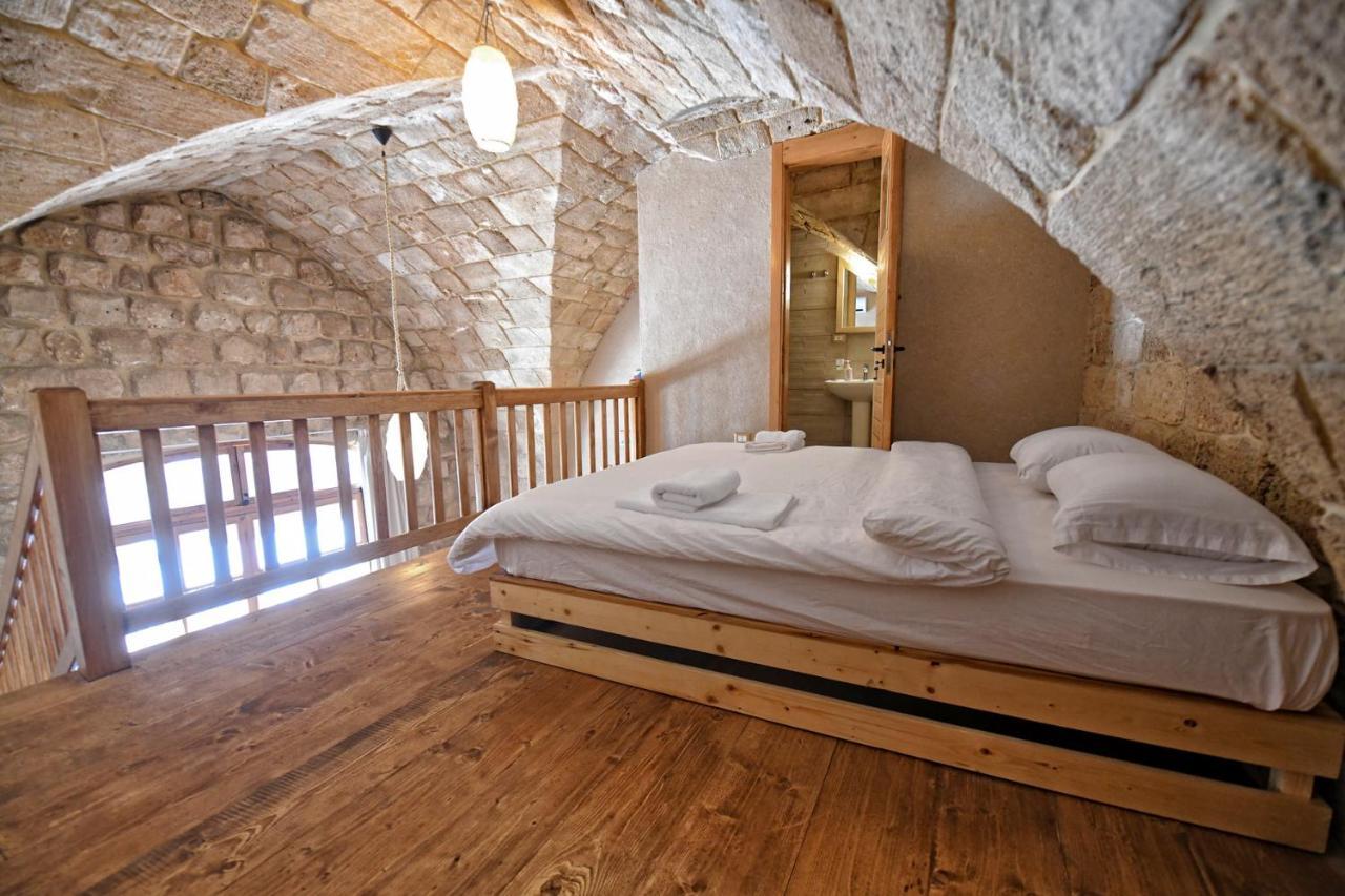 Old Town Guesthouses Batroun Exterior photo